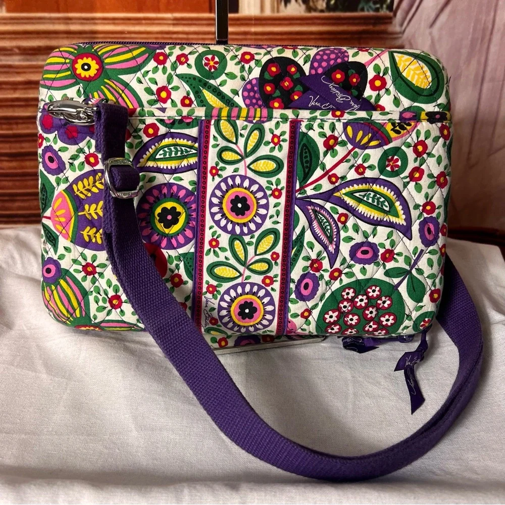 Vera Bradley 12” iPad Commuter Crossbody Bag in 